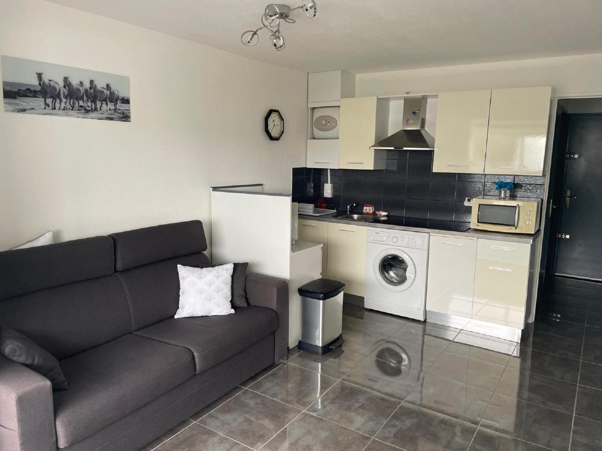 Vittoria Immobilier 11 - Reglement Sur Place - Cheques Vacances Acceptes La Grande-Motte Habitación foto